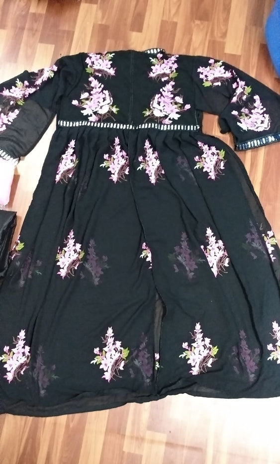 Exclusive designer ebroidered south silk saree